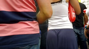 Söt tonåring får gratispirr ansiktsbehandling efter anal